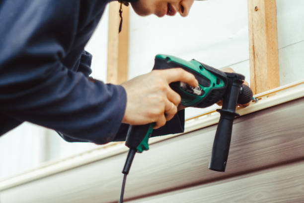 Best Property Management Cleanouts  in Calverton, NY
